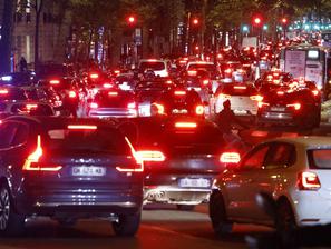 Prometna gneča v Parizu