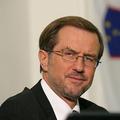Prekaljen slovenski in evropski politik Lojze Peterle bo povedel listo NSi v boj