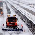 sneg Nemčija pokrajina promet ceste plugi
