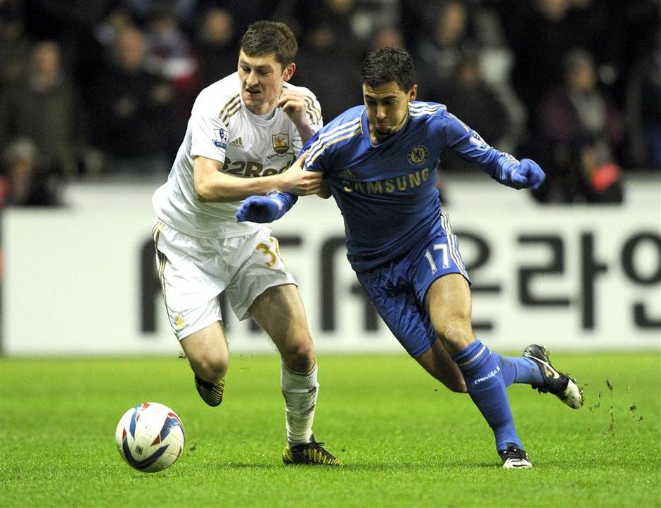 Hazard Davies Swansea City Chelsea Capital One Cup polfinale ligaški pokal | Avtor: Reuters