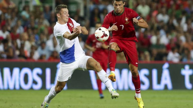 Ronaldo de Vrij Portugalska Nizozemska prijateljska tekma