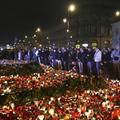 Poljska po tragediji političnega in vojaškega vrha žaluje. (Foto: Reuters)