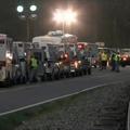 Na prizorišču je bilo vsaj 20 reševalnih vozil. (Foto: Reuters)