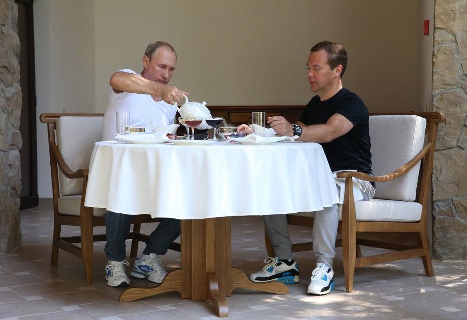 Putin, Medvedev | Avtor: EPA