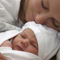 Praznovanja materinskega dne so se začela leta 1910 v ZDA, v Evropo so prišla po