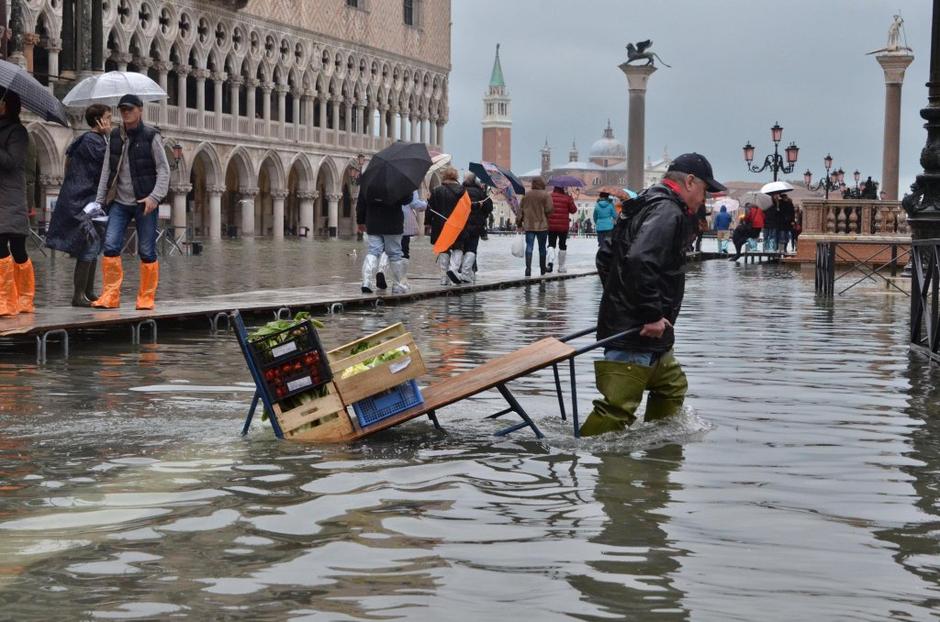 Poplavljen Markov trg | Avtor: EPA