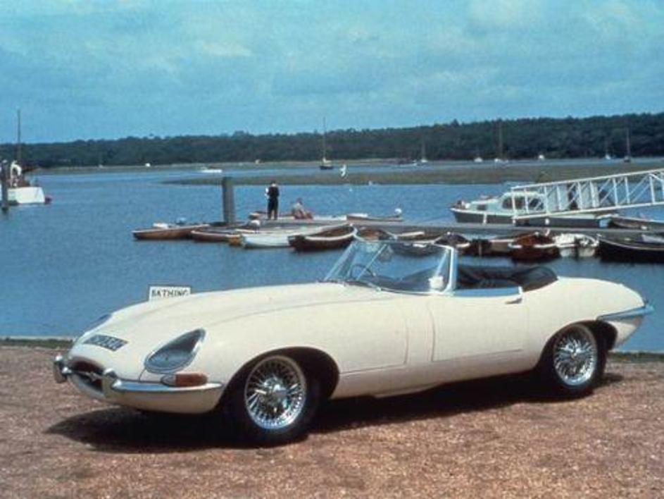 Jaguar e-type je bil za svoje čase zelo poseben avtomobil.