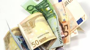 Novice: Sloveniji iz Bruslja 286 milijonov evrov manj denarja - Evri