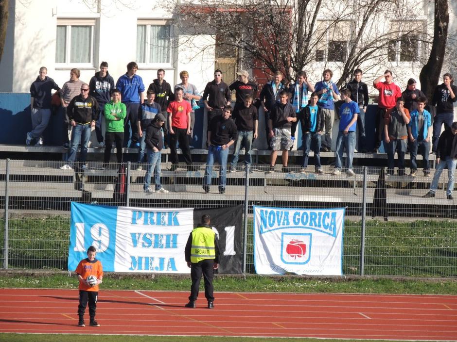 Goriške vrtnice navijači Gorica NK Domžale Prva liga TS Športni park | Avtor: Simon Maljevac