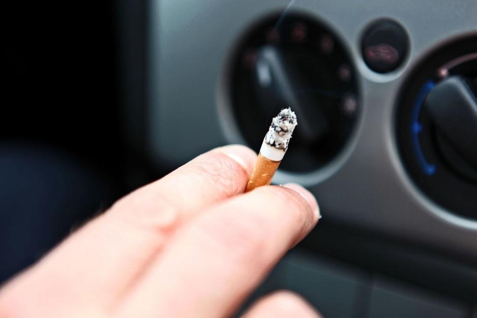 Kajenje v avtu | Avtor: Profimedias