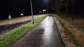 poplavljena cesta pod Tolminom