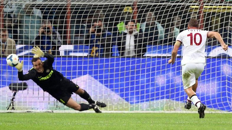 Handanović Totti Inter Milan AS Roma Serie A Italija liga prvenstvo