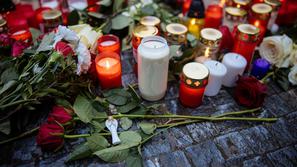 sveče smrt žalovanje Praga