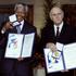 Nelson Mandela in Frederik Willem de Klerk, zadnji predsednik Južnoafriške repub