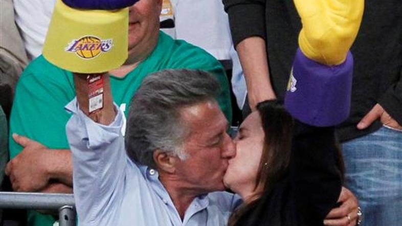 Dustin Hoffman z ženo