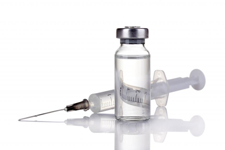 Zivljenje 17.03.14,  cepivo, injekcija, foto: shutterstock | Avtor: Shutterstock