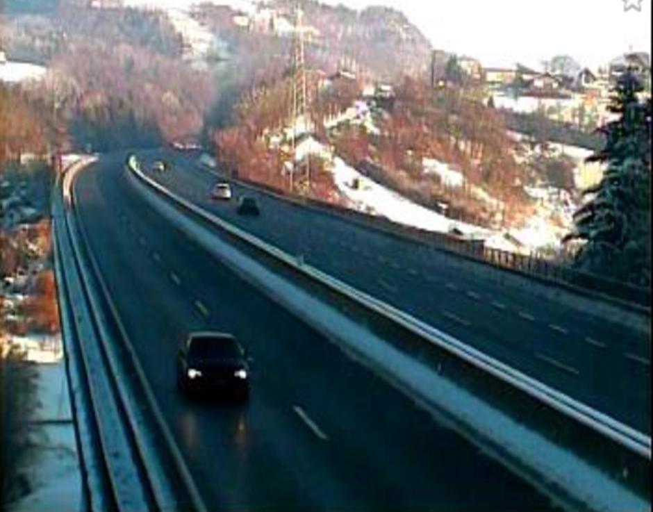 A1/E57, Maribor - Ljubljana, viadukt Slatina, pogled proti Mariboru | Avtor: Prometno-informacijski center, A1/E57, Maribor - Ljubljana, viadukt Slatina, pog