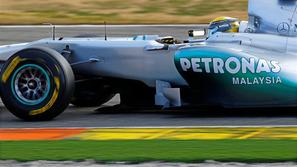 Mercedes mora pridobiti vsaj sekundo, je prepričan Ross Brawn. (Foto: EPA)