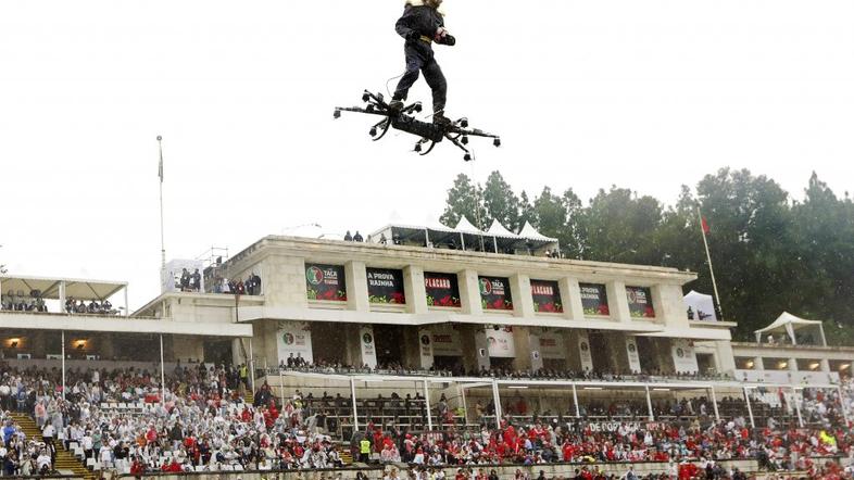 Benfica Vitoria Guimaraes dron žoga