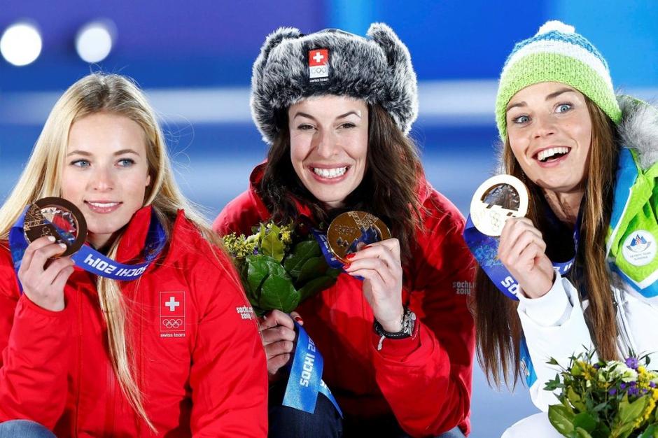 Maze Gisin Gut podelitev medalja kolajna smuk Soči olimpijske igre | Avtor: Reuters