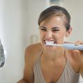 zobje ščetkanje čiščenje zobna ščetka