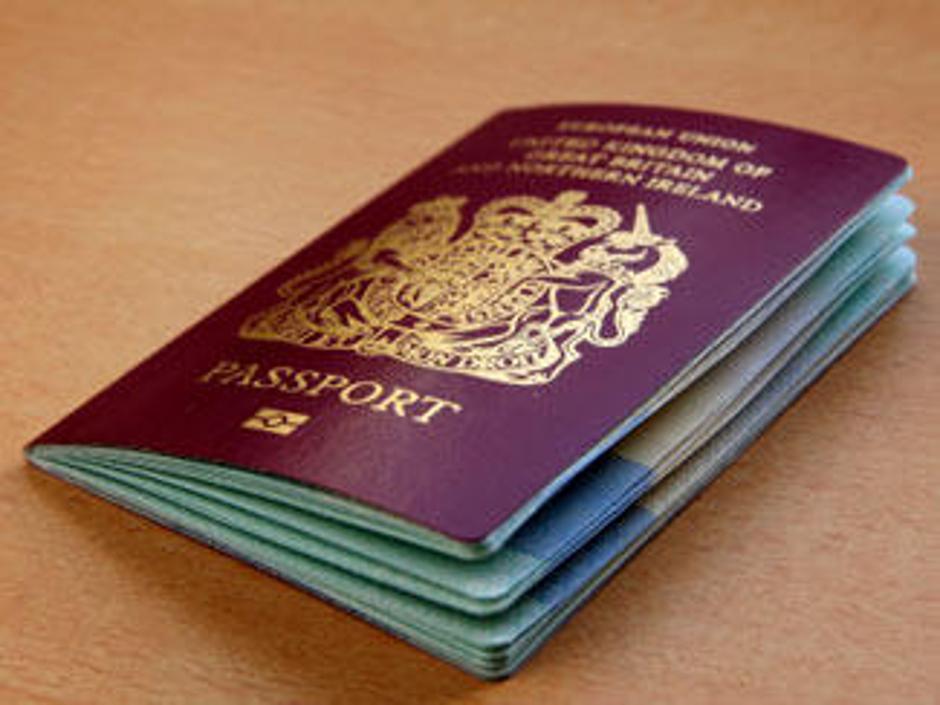 Ukradeni potni listi imajo moderno zaščito in so za tatove praktično neuporabni. | Avtor: Žurnal24 main