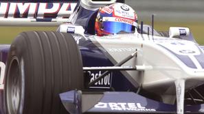 Montoya je povsem ponorel, ko je skoraj trčil v ekipnega kolega Räikkönena. Pris