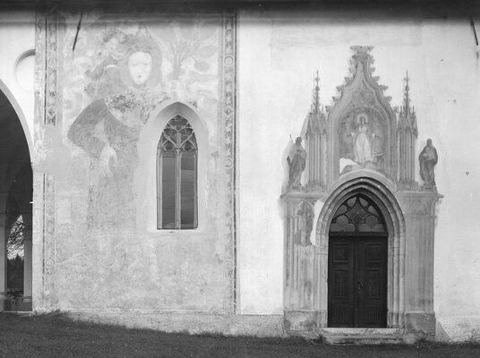 Crngrob, cerkev Marijinega oznjanjenja, romarsko svetišče | Avtor: arhiv Loški muzej Škofja Loka