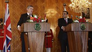 Britanski premier in pakistanski predsednik sta razkrila nov dogovor med državam