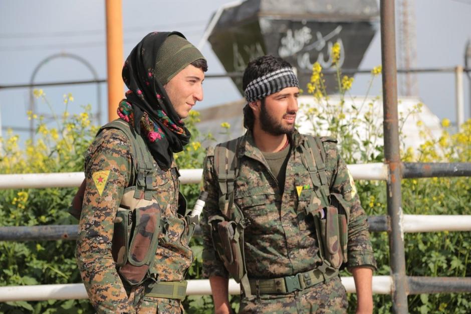 Pripadnice kurdske milice YPG | Avtor: Profimedias