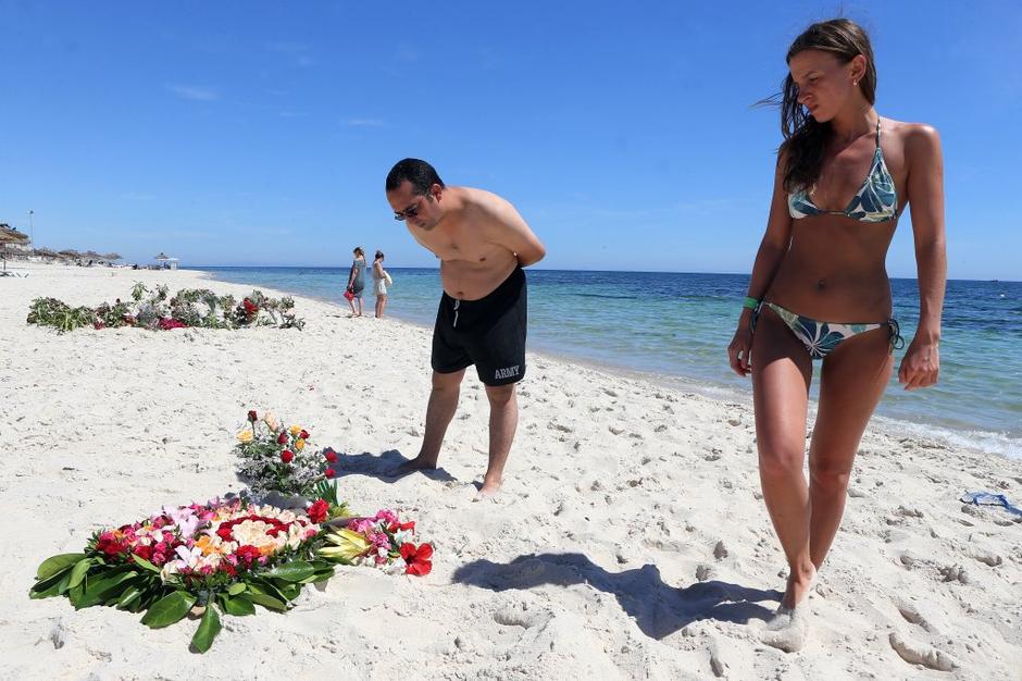 Tunizijska plaža po streljanju | Avtor: EPA