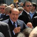 Prvi rezultati volitev, ki so ponekod pomemben kazalec podpore Berlusconiju, bod