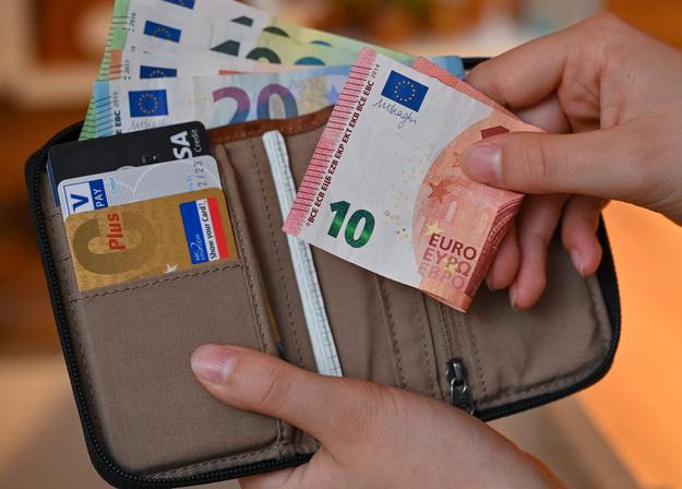 denarnica evro bankovci