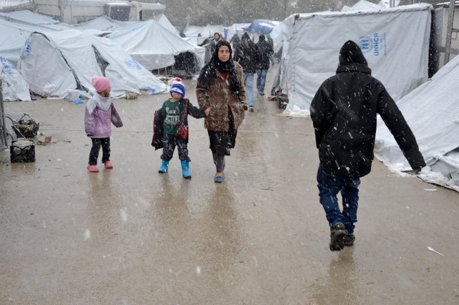 Lesbos begunci sneg | Avtor: EPA