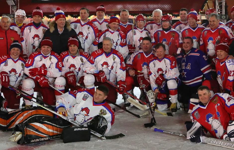 Vladimir Putin igra hokej | Avtor: Profimedia