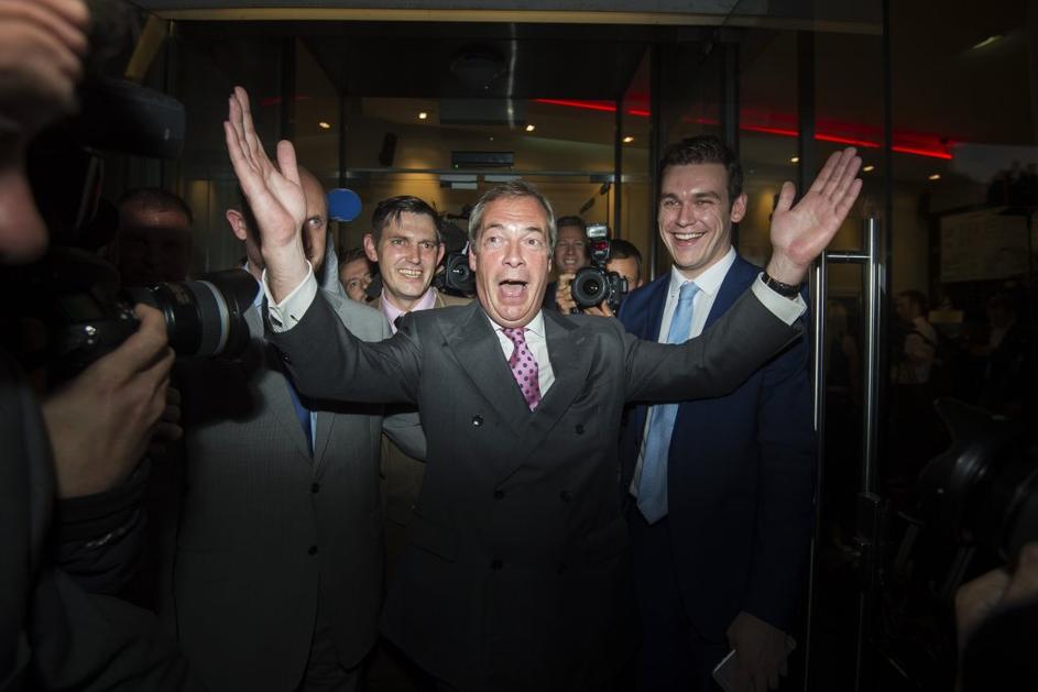 Veselje v taboru evroskeptične stranke Ukip Nigel Farage