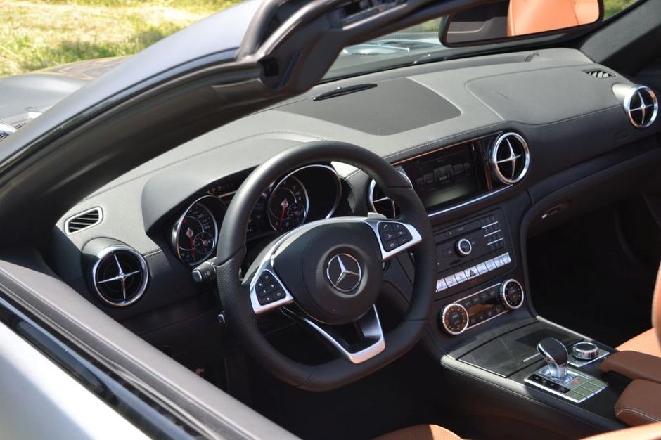 Mercedes-Benz SL | Avtor: Gregor Prebil