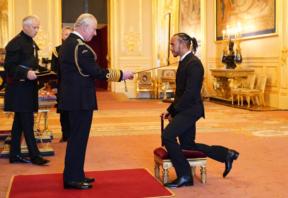 sir Lewis Hamilton princ Charles | Avtor: Reševalni pas/Twitter