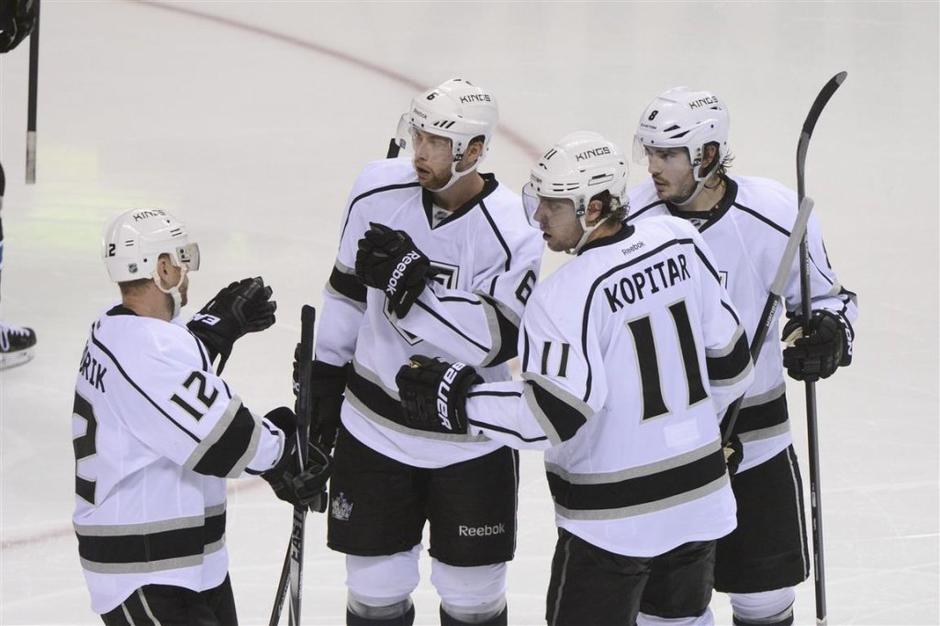 Kopitar Vojnov Muzzin San Jose Sharks Los Angeles Kings liga NHL | Avtor: Reuters