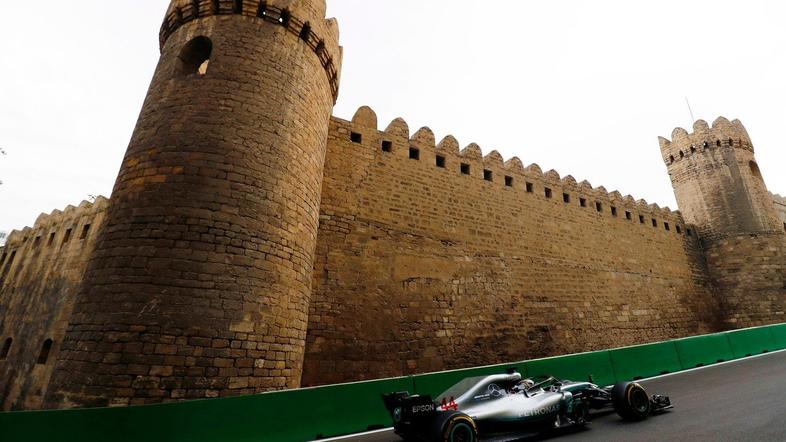 Lewis Hamilton VN Azerbajdžana
