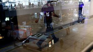 Napad na letališče v Carigradu