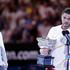 Wawrinka Nadal finale OP Avstralije grand slam Melbourne pokal trofeja mikrofon