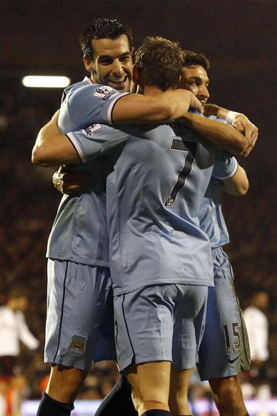 Milner Navas Negredo Fulham Manchester City Premier League Anglija liga prvenstv | Avtor: EPA