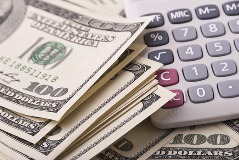 denar dolar dolarji kalkulator | Avtor: Shutterstock