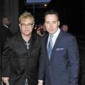 Elton in David nočeta, da bi Zachary zrasel v razvajenca. (Foto: Flynet)