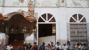 Poškodovana mošeja v Yangonu