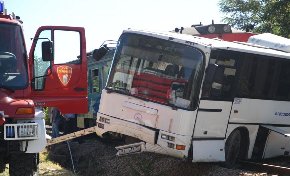 vlak avtobus trčenje nesreča hrvaška