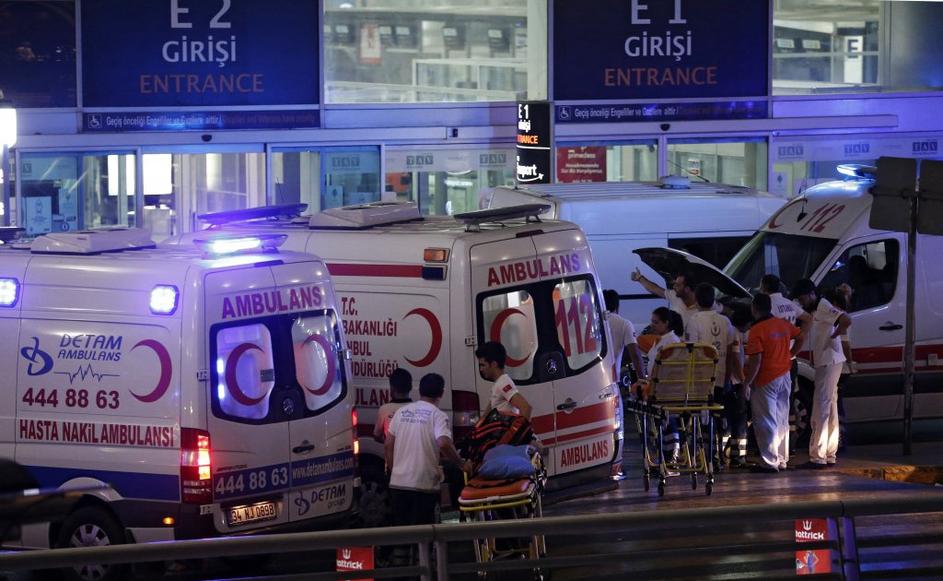 Napad na letališče v Carigradu