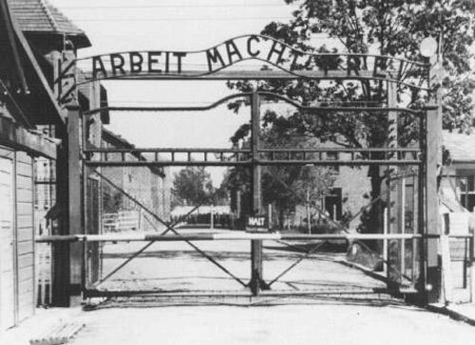 Originalni napis "Delo osvobaja". (Foto: Muzej Auschwitz) | Avtor: Žurnal24 main