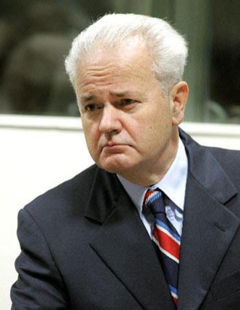 Milošević je sicer že štiri leta mrtev, Srbija pa še danes plačuje ceno njegovih | Avtor: Žurnal24 main